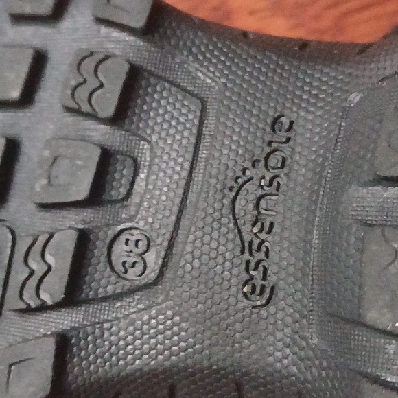 💟Waterproof Quechua boots - Picture 5 of 9